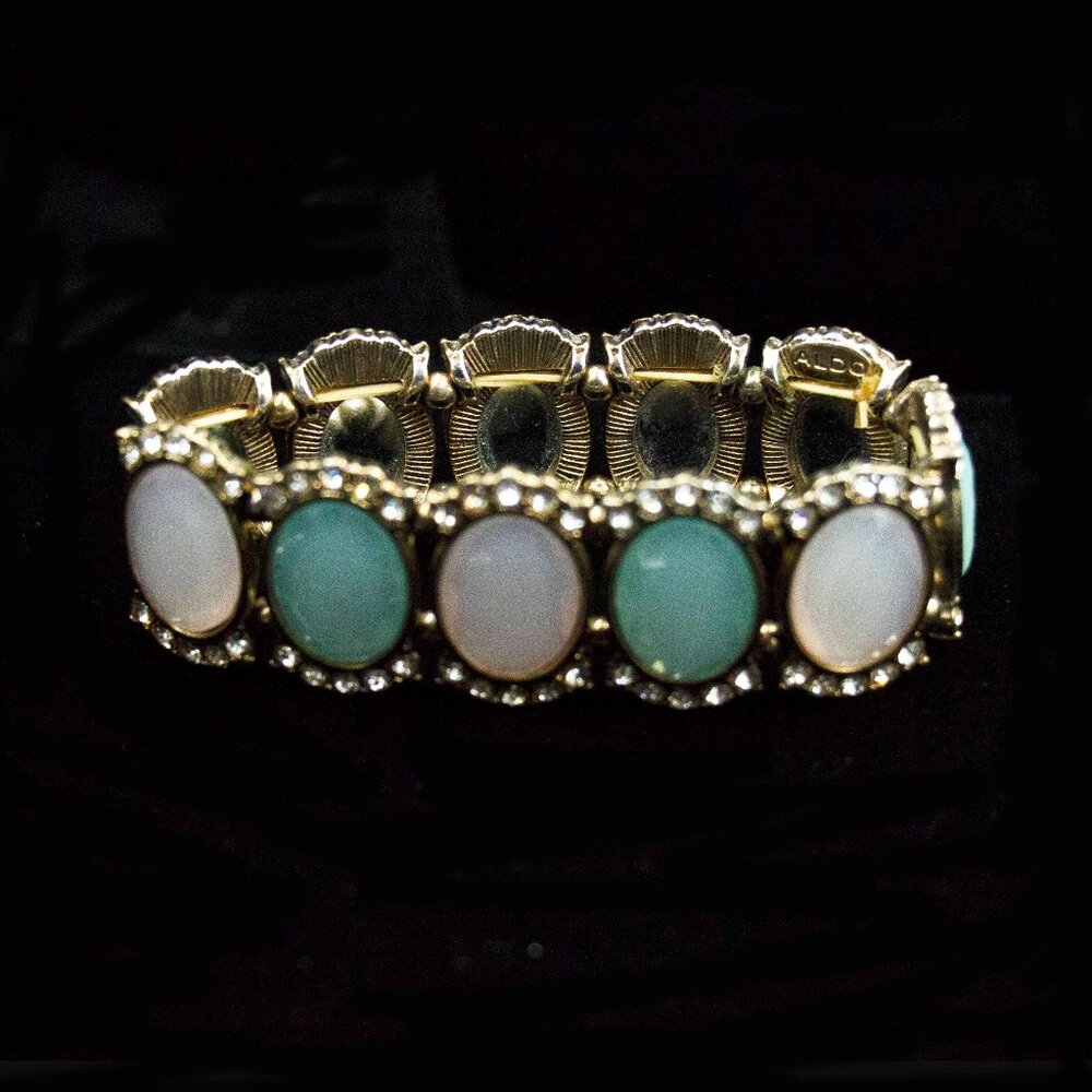 PASTEL PINK & BLUE FACETED ACRYLIC STONE STRETCH BRACELET - JBSYCLP1
